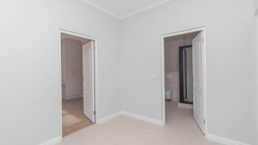To Let 3 Bedroom Property for Rent in Sandown Western Cape